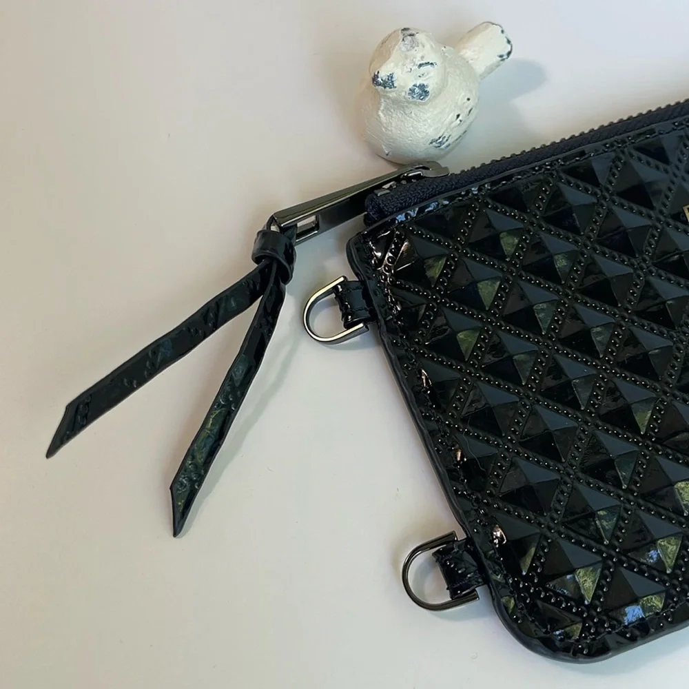 Bandolier Sheila Pyramid Pouch In Black - Picture 9 of 16